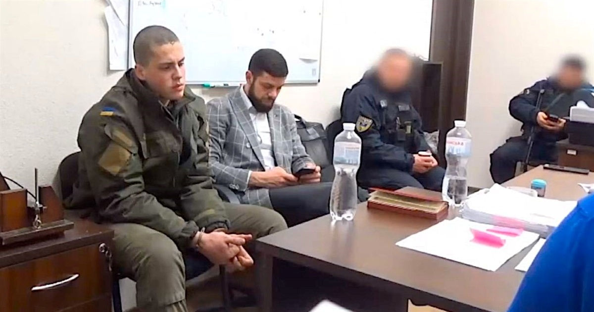 От каких показаний отказался Артемий Рябчук: видео первого допроса
