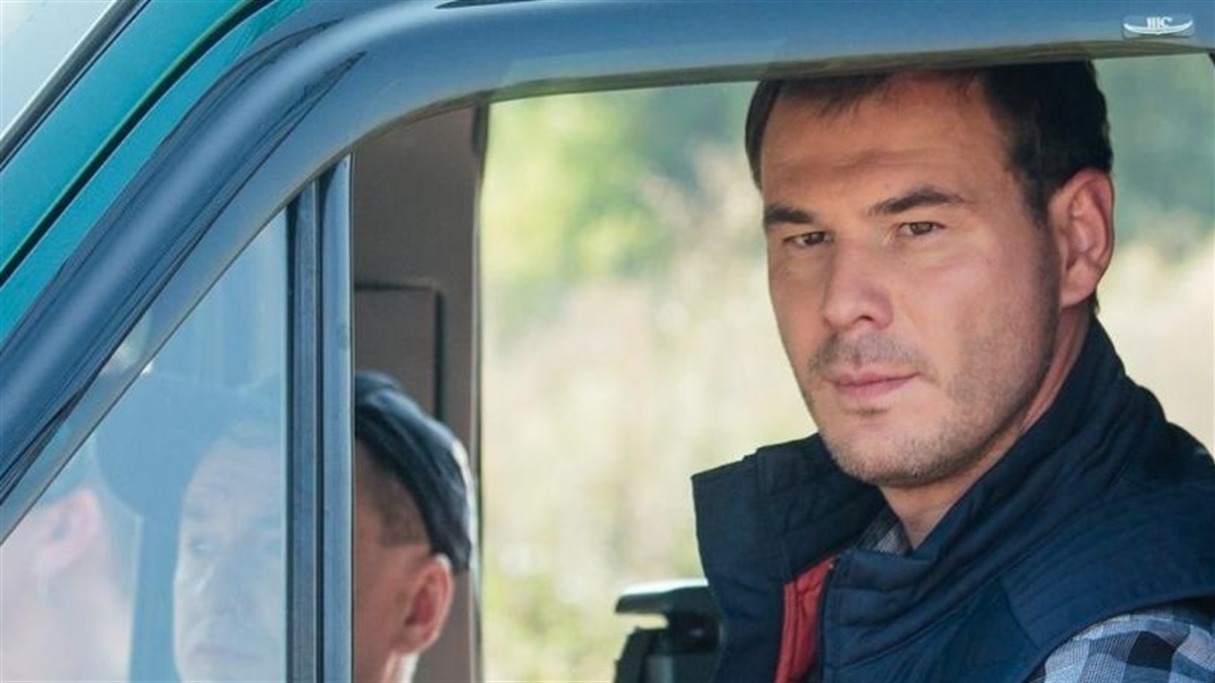 "Маршруты судьбы". Герой нового сериала возит людей из Волновахи на оккупированную территорию
