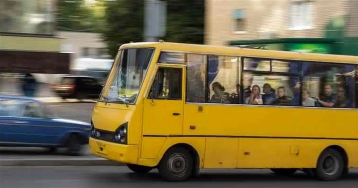 Конфліктні ситуації в автобусах Звягеля та недотримання графіку: куди звертатися