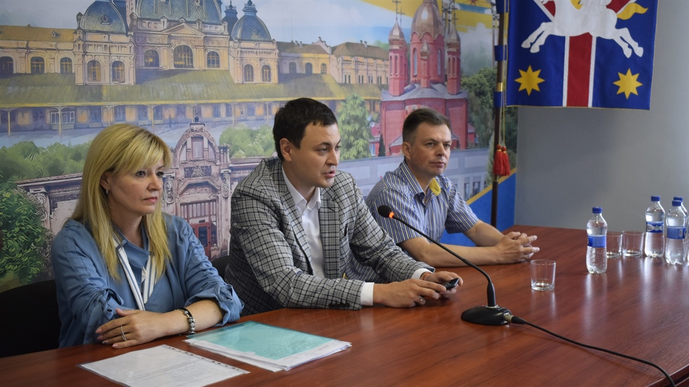 Що робив радник Міністра юстиції у Жмеринці