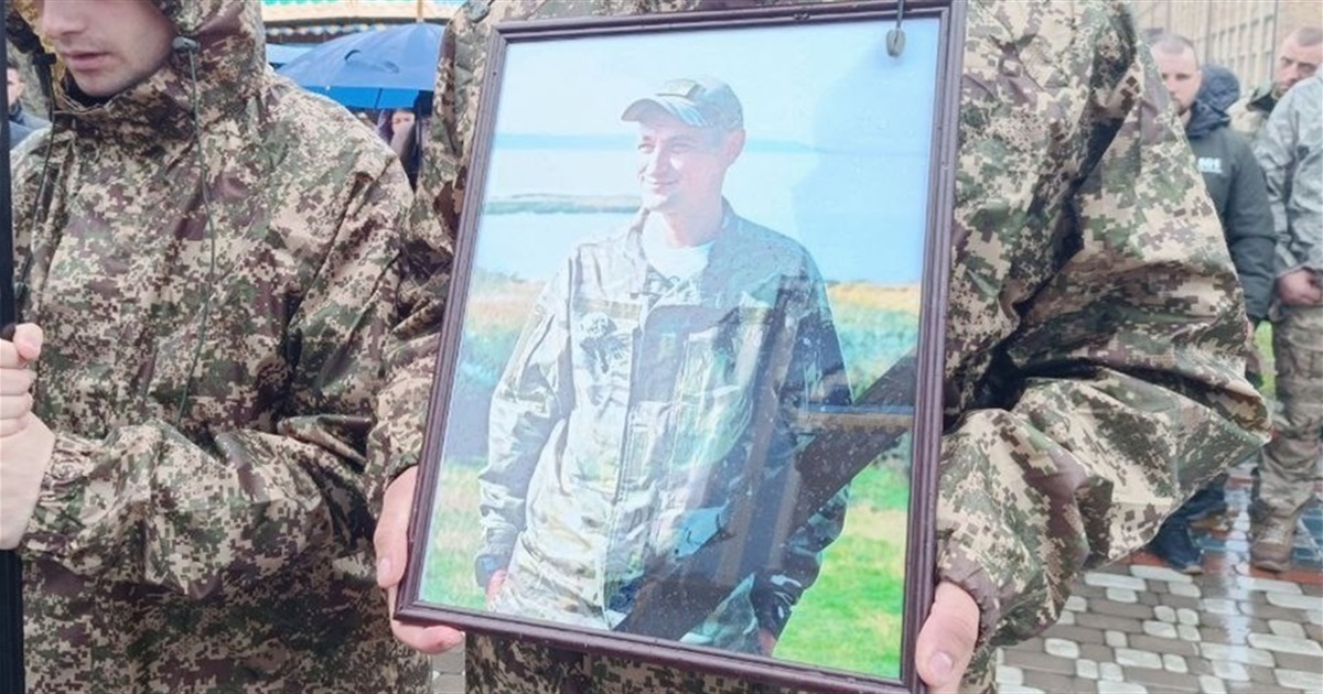 Рідний брат загиблого Дениса Денисюка подав петицію на присвоєння воїну звання Героя України