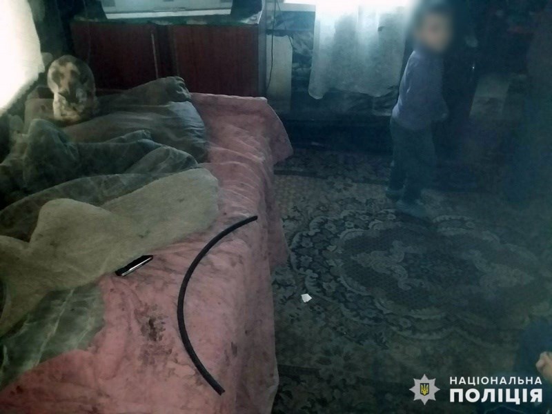 Покровські правоохоронці виявили горе-матір