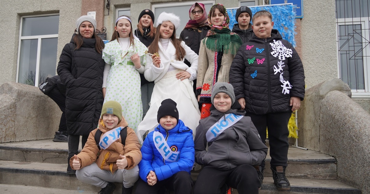 Вистава, палаючий дідух, три відра киселю та 500 млинців. Городоцькі школярі відзначили Стрітення