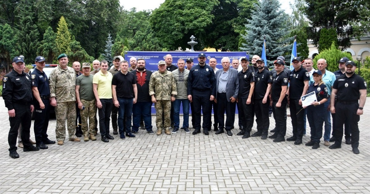 Правоохоронці Білопільщини отримали нове авто й вітання з нагоди професійного свята