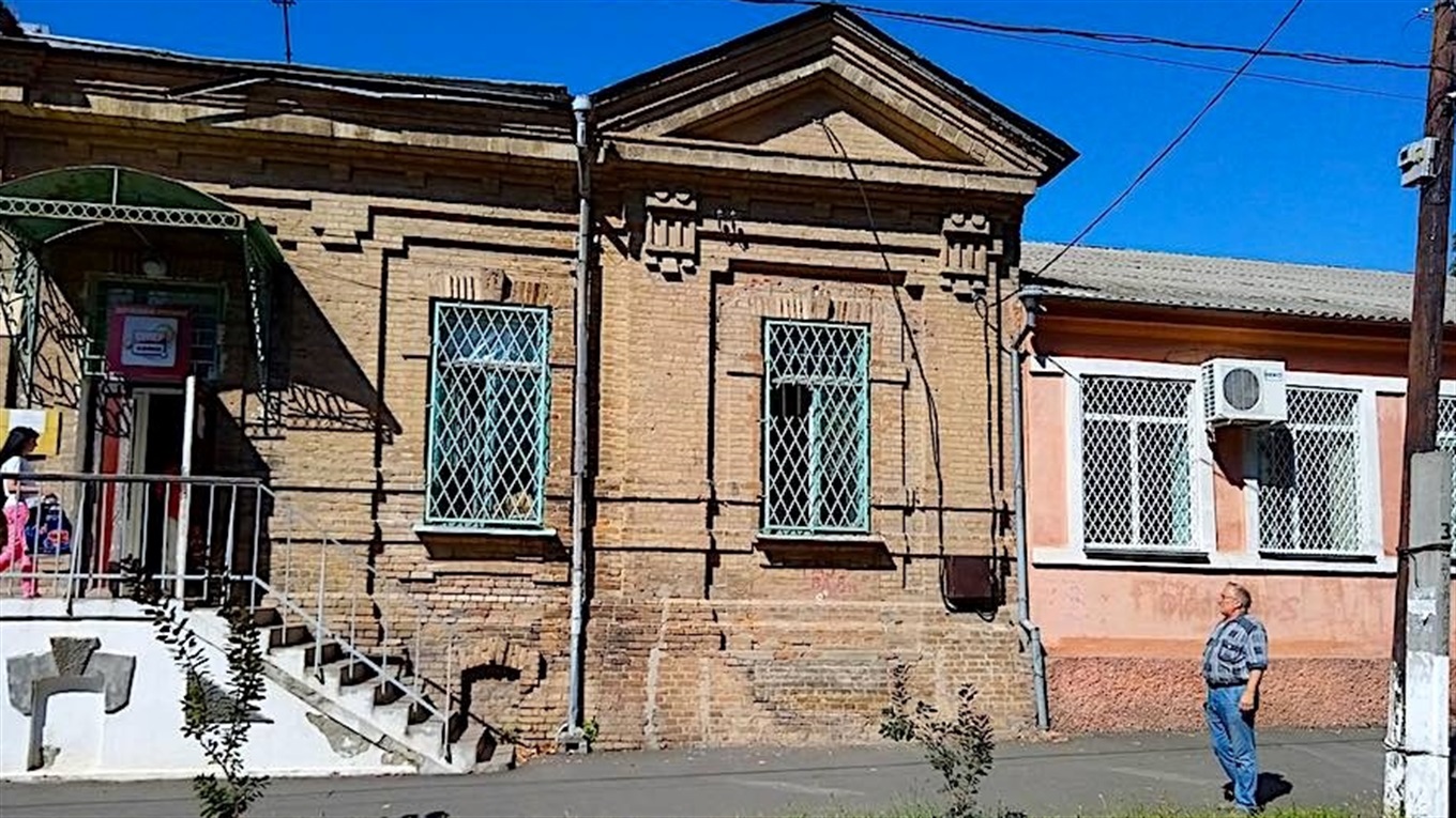 В Измаиле призывают горожан скинуться и выкупить у Укрпочты здание старого почтамта