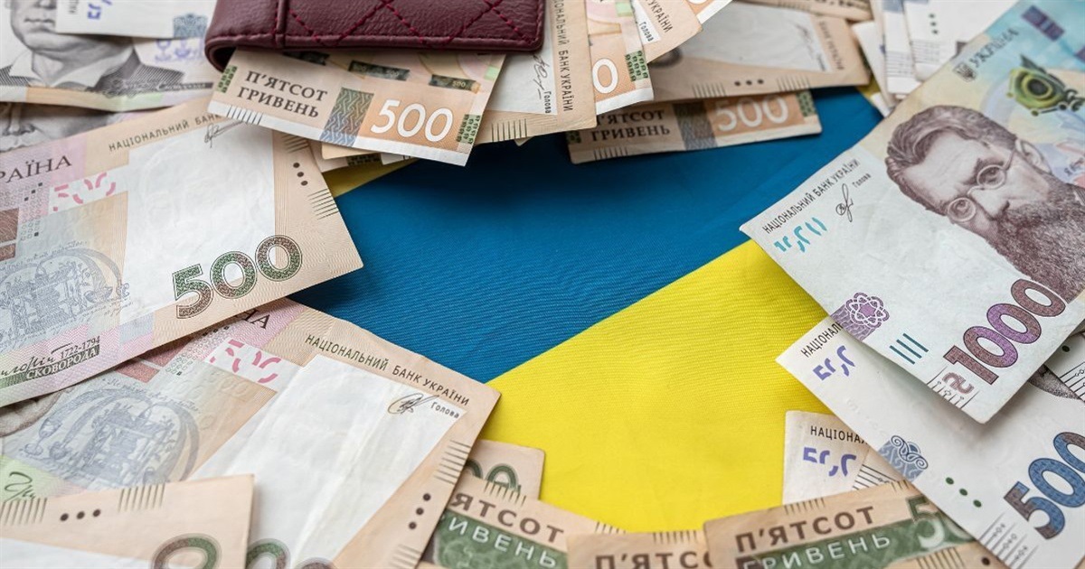Уряд спростив порядок отримання пенсій і страхових виплат для ВПО, українців за кордоном і на ТОТ