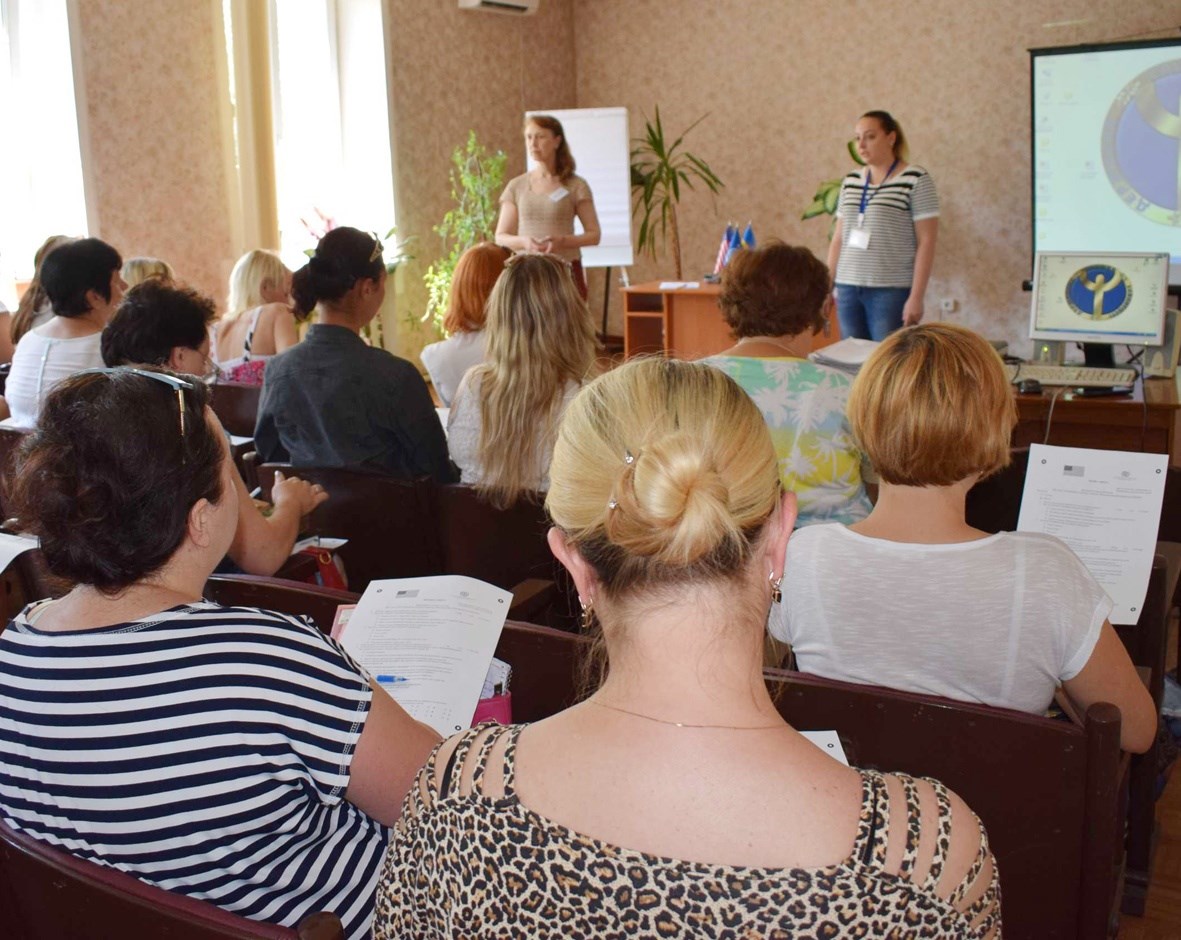У центрі зайнятості говорили про небезпеку, пов’язану з торгівлею людьми