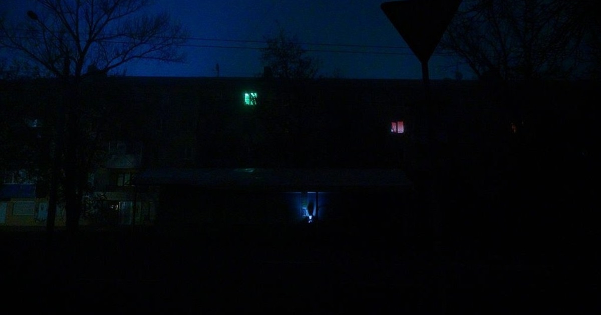 Уся підконтрольна Донеччина залишилася без світла. Коли обіцяють відновити електропостачання