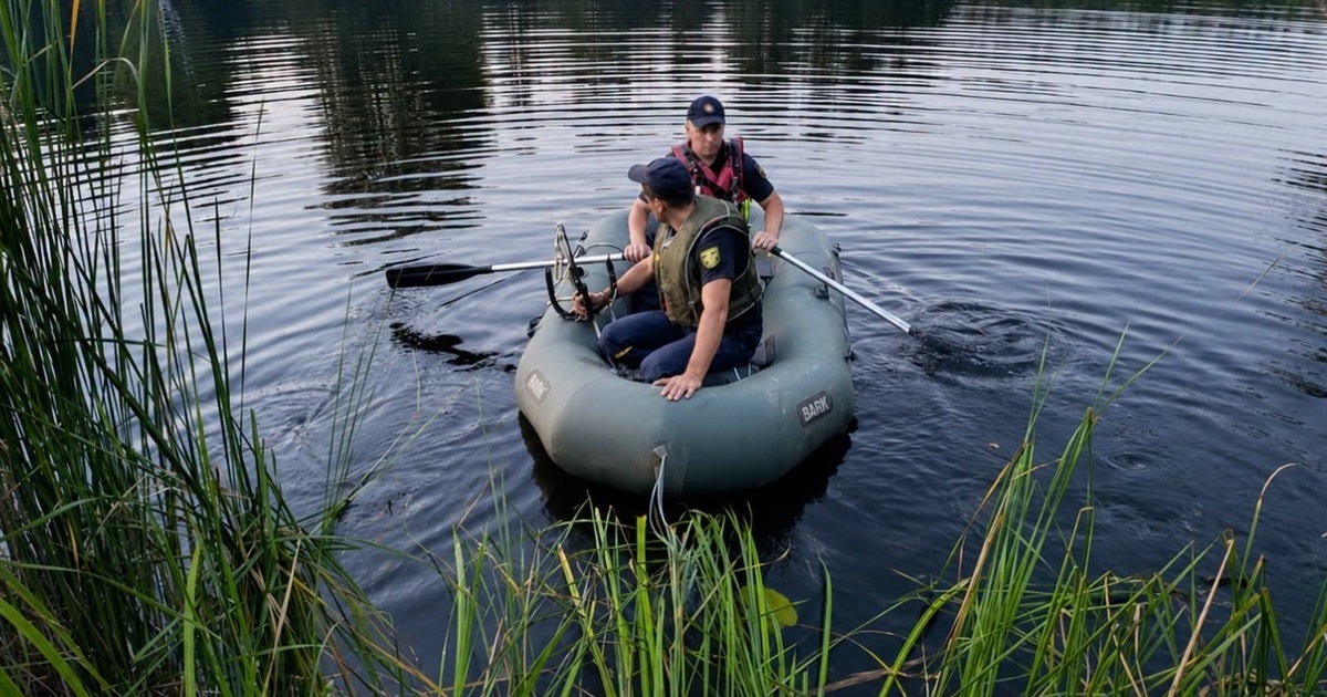 У водоймі кар’єру на Звягельщині водолази другу добу шукають 19-річного юнака