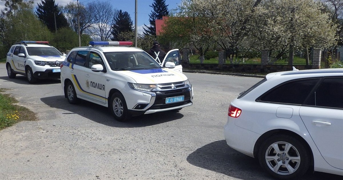 П'яний водій у Звягелі намагався відкупитися від поліцейських за 1200 доларів