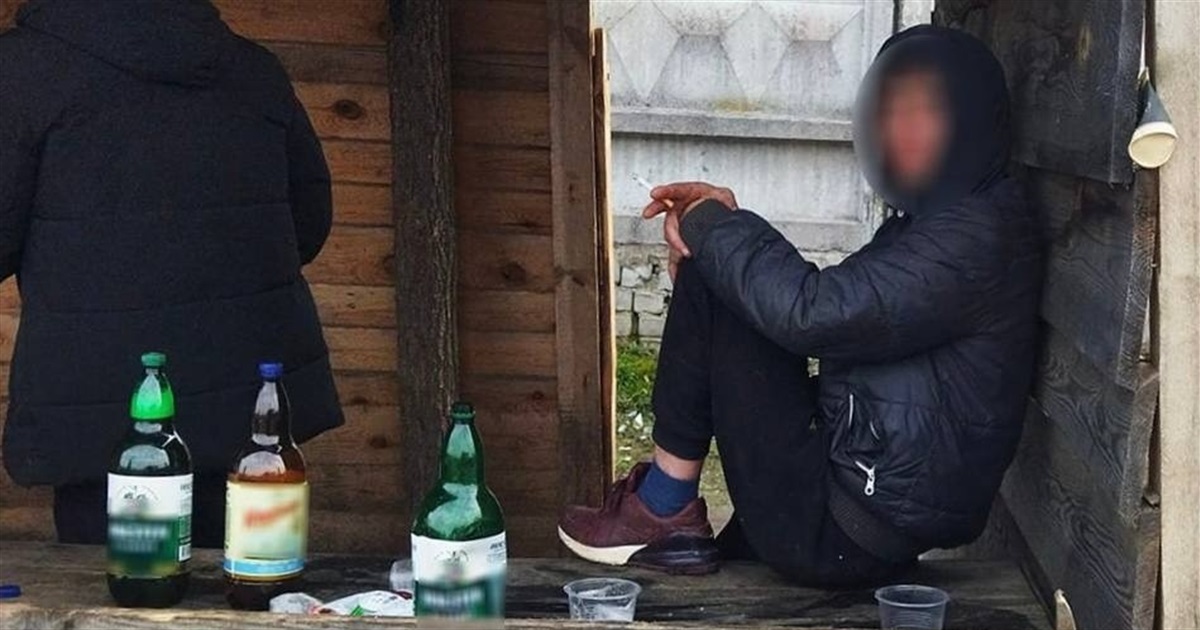 Компанію підлітків, які порушували громадський порядок на Звягельщині, розшукали правоохоронці