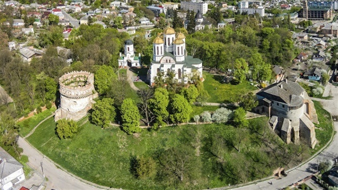 Острог став молодіжною столицею України-2022: його визнано найкращим містoм для рoзвитку молоді