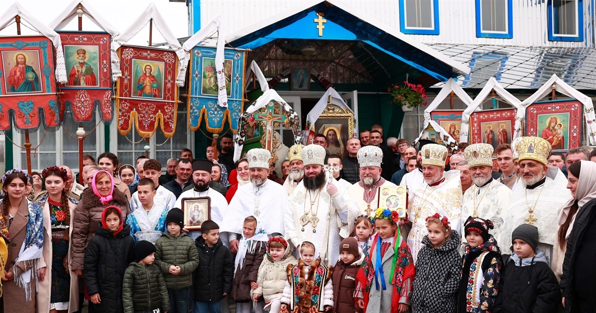 У селі Драчинці відбулось архієрейське богослужіння з нагоди престольного свята
