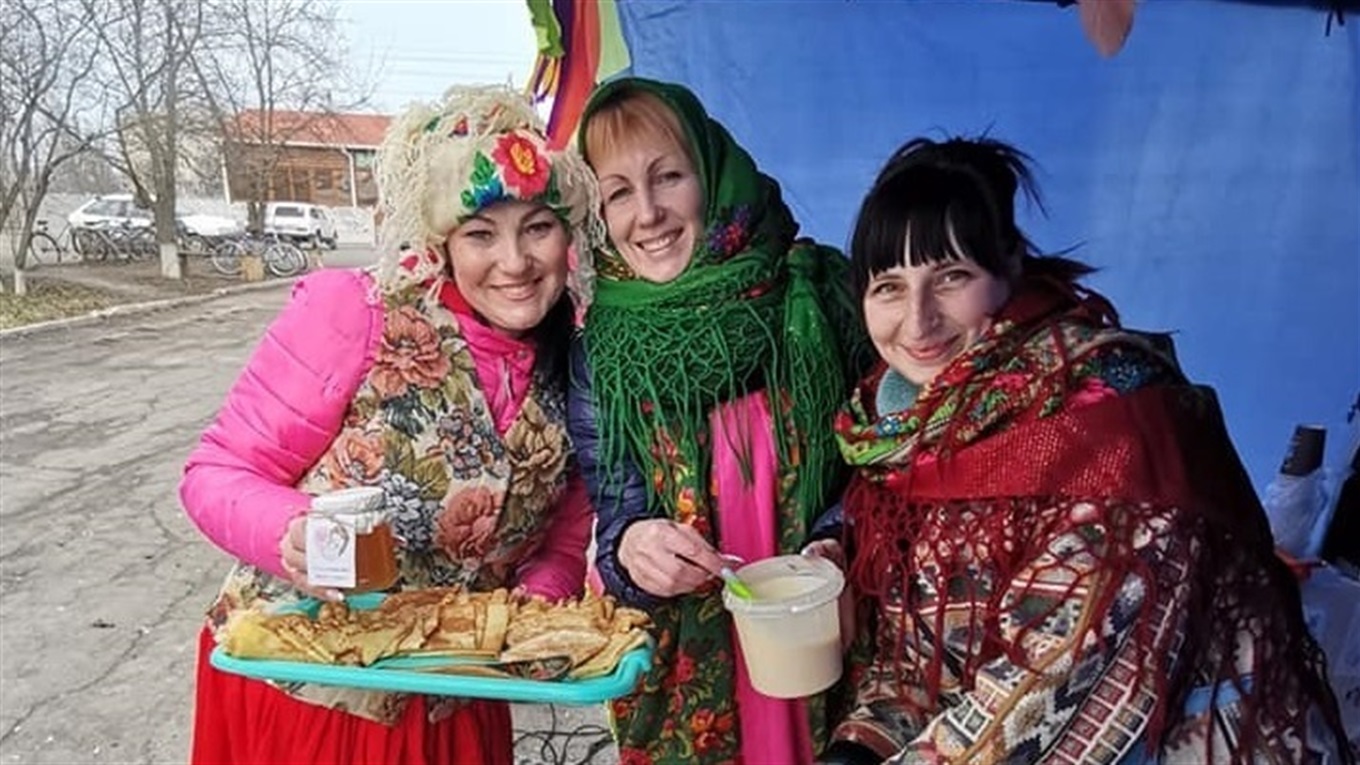 Три бомбезних рецепти млинців на Масницю від “Першопокровських дівуль”