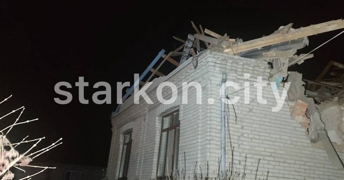 Нічна атака безпілотників: у Старокостянтинові пошкоджено будинки