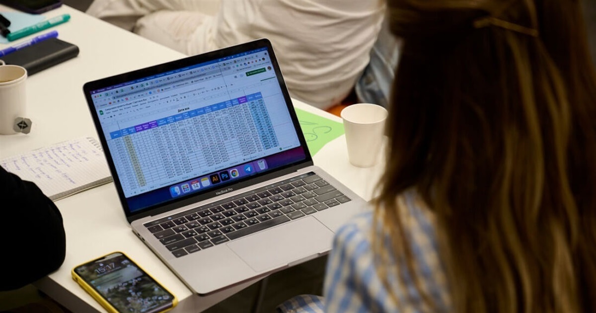 Червоний Хрест дає ВПО до 120 000 гривень на бізнес. Як подати заявку