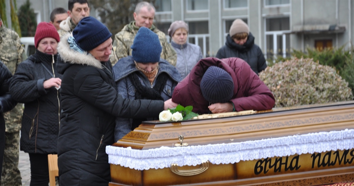 Похмурий листопадовий Чортків зустрів чергову жертву російсько-української війни