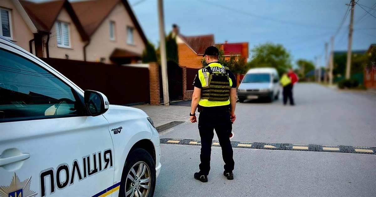 Розбій у Звягелі: завершили розслідування нападу з ножем та травмування поліцейського