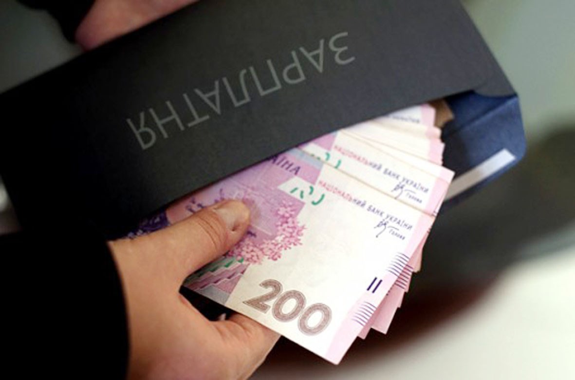 Неофіційне працевлаштування: ризики для працівників та наслідки для роботодавців