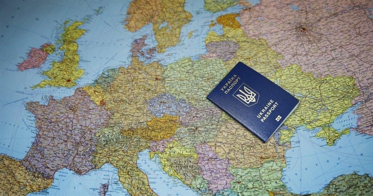 Нові правила громадянства України: множинне громадянство, спрощення для військових, підстави втрати