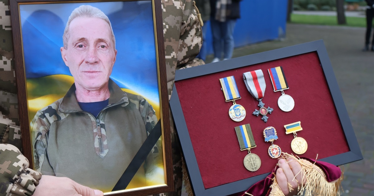 У Сарнах попрощалися з сержантом Сергієм Власюком