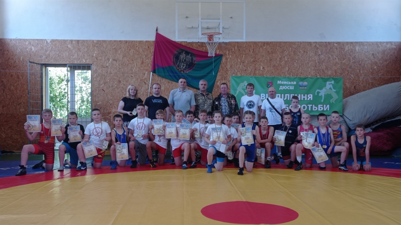 У турнірі з вільної боротьби в Мені змагалися менські, сновські та ніжинські борці
