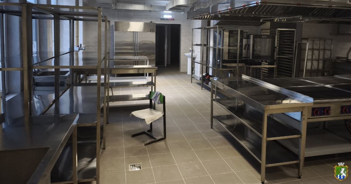 Чому в Південноукраїнських ліцеях №2 та №3 досі не працюють їдальні? Пояснення міської влади