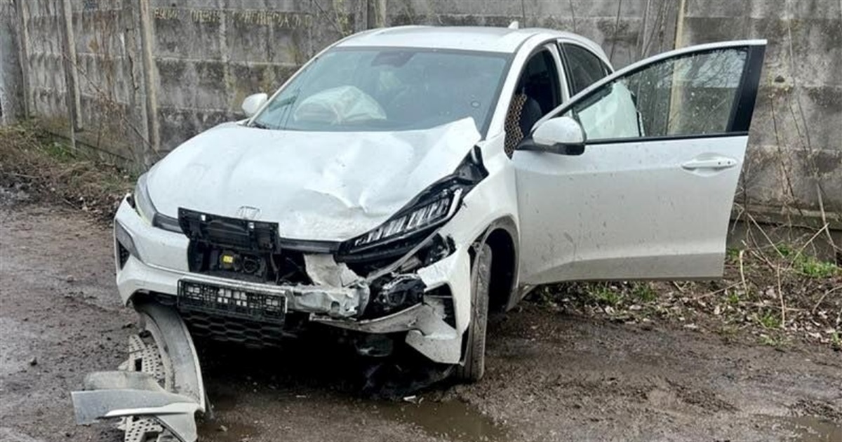 Житель Звягельщини викрав у Житомирі авто, розбив його і поїхав маршруткою додому