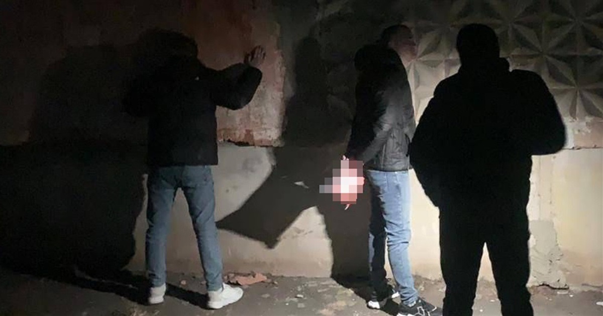 На Звягельщині поліцейські виявили нарколабораторію в багатоповерхівці