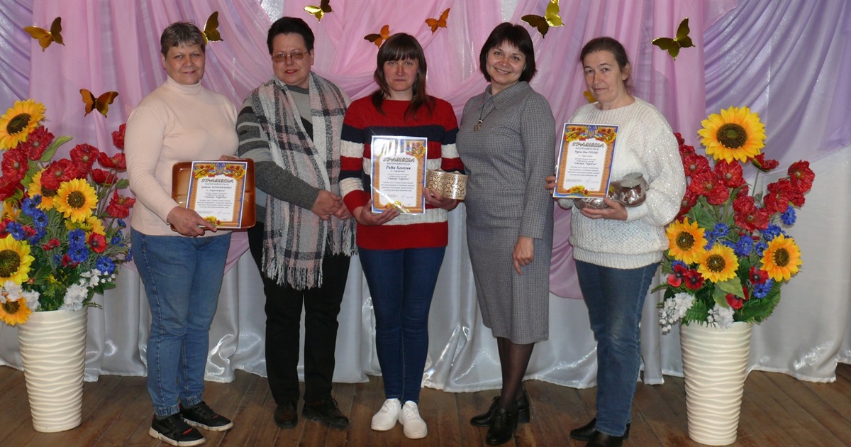"Відродимо Україну разом!": Білопільські майстри кулінарії взяли участь у кулінарному конкурсі