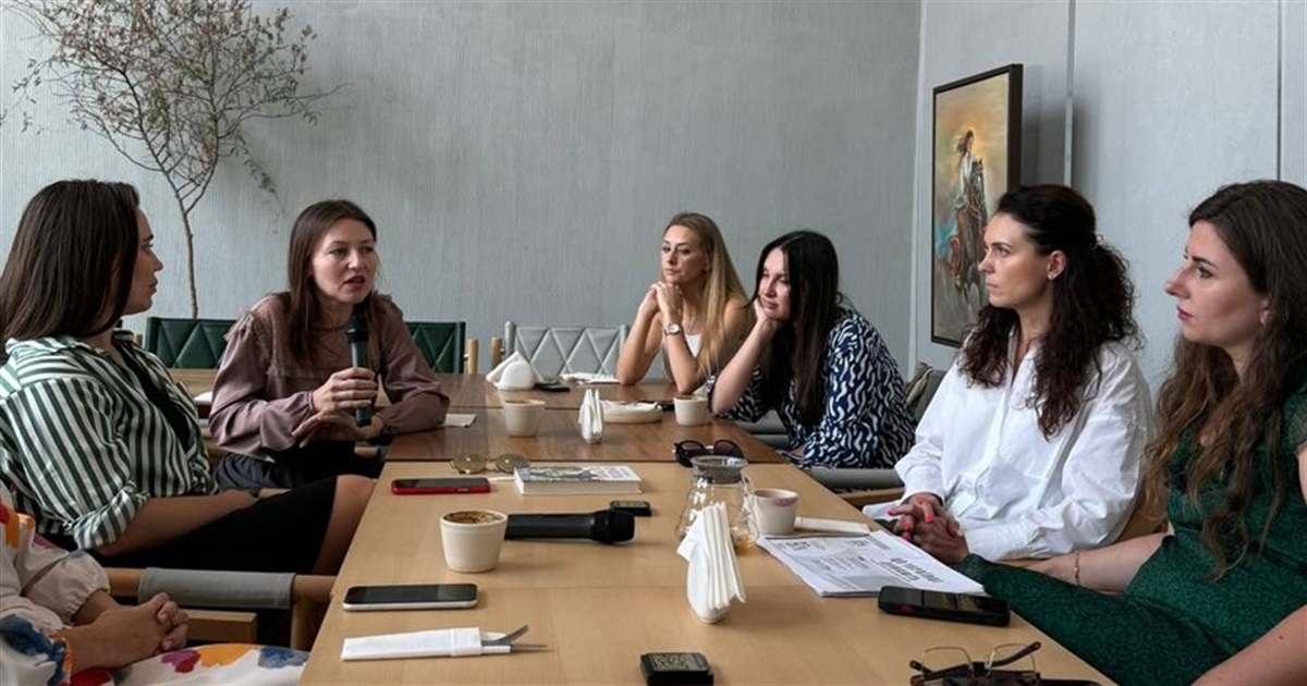 «ПРОти НАСильства» – це про нас: літературну зустріч в Абу-Дабі присвятили темі подолання насильства