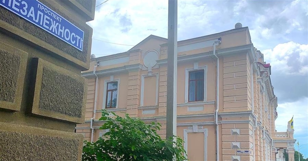 Проспект Суворова канул в лету: в Измаиле на домах появились новые таблички