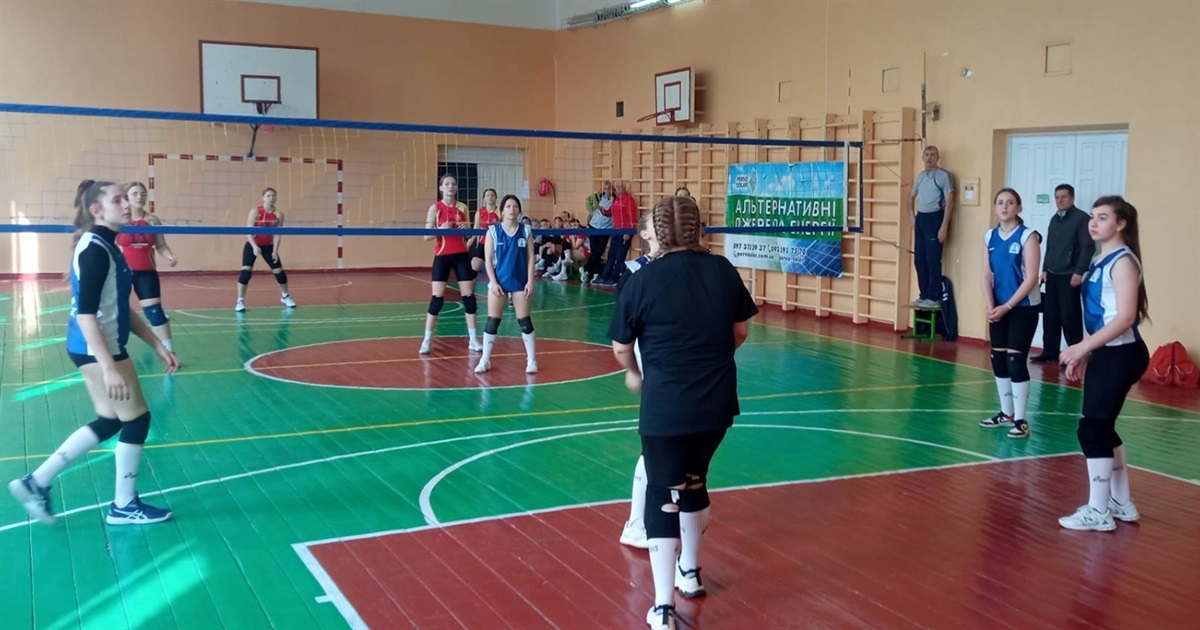 Первомайські волейболістки перемогли на міжобласних змаганнях