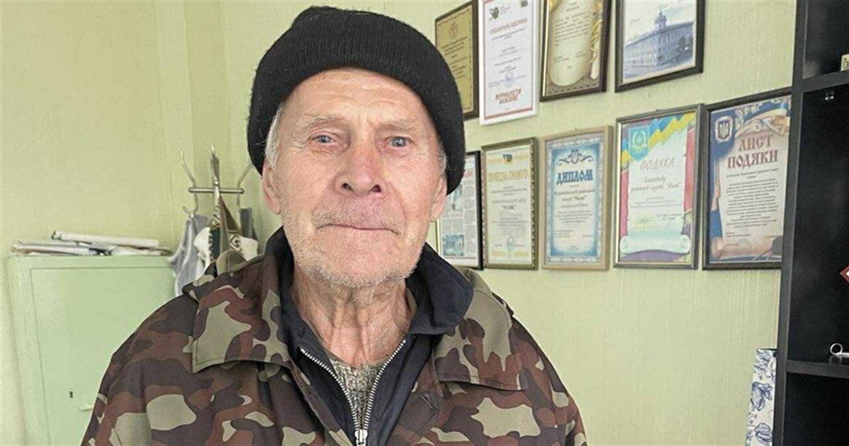 Жителі села Білошицька Слобода на Корюківщині просять оператора відновити їм мобільний зв'язок