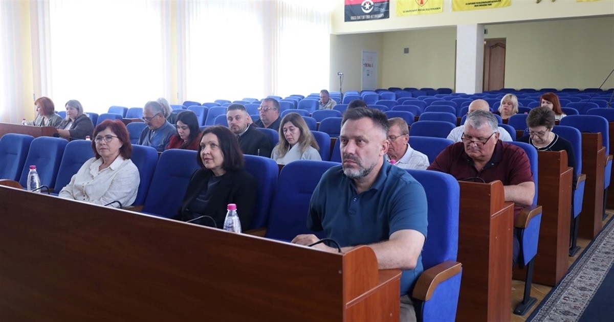 Засідання виконкому Звягеля: оздоровлення дітей, підтримка ВПО та благоустрій громади