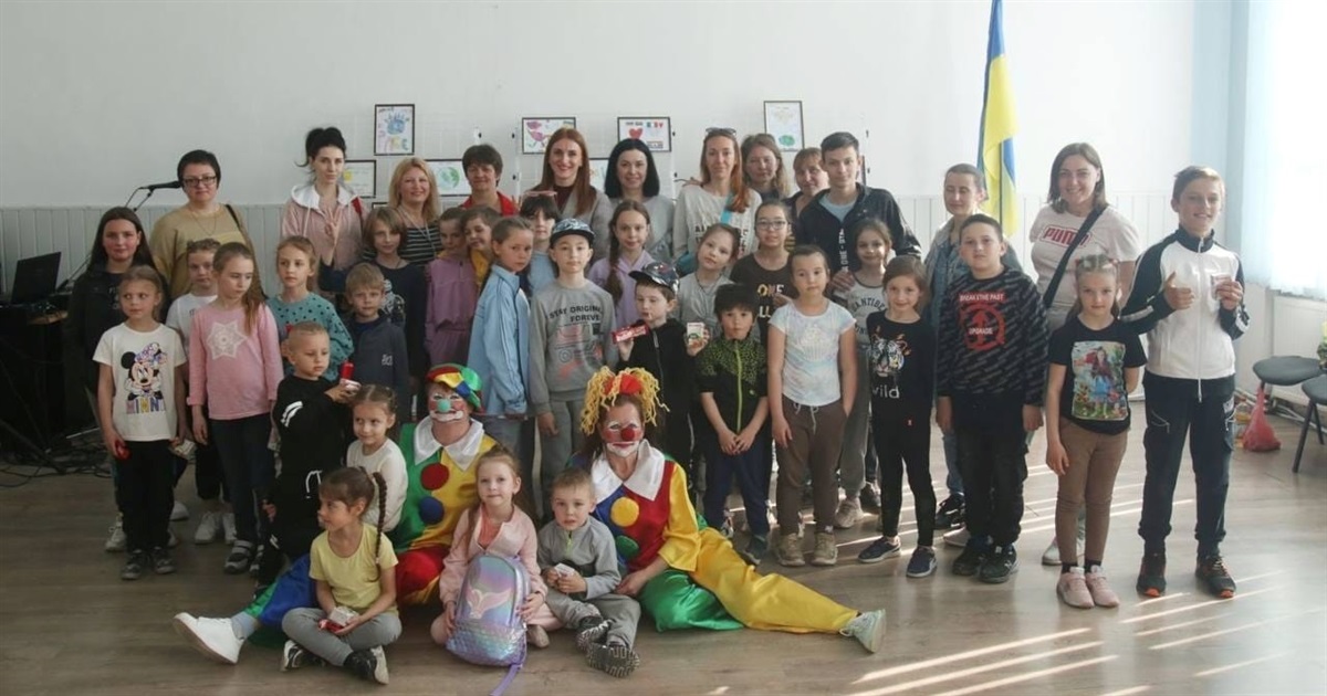 Цікавий захід для дітей з тимчасово переміщених сімей організували в Кіцмані
