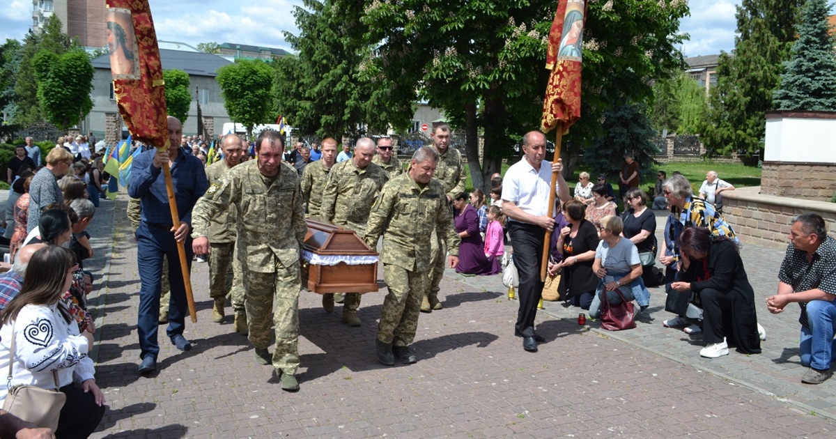 Доброволець, батько, Герой: у Чорткові зустріли воїна «на щиті» – Лебедєва Віталія
