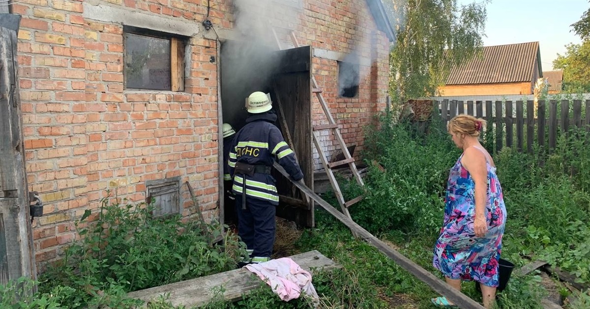 На Переяславщині за добу сталося чотири пожежі: горів берег річки та дві тонни соломи