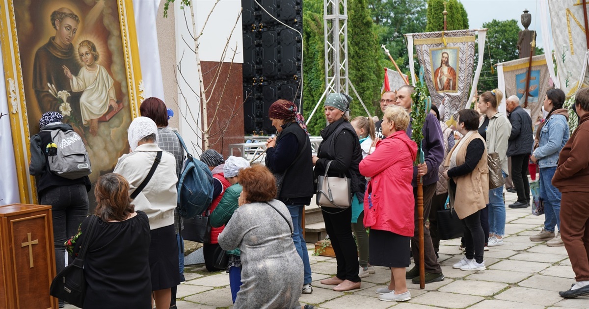 Храм у Городку став санктуарієм. Урочисте Богослужіння провели 100 священників (ФОТОРЕПОРТАЖ)