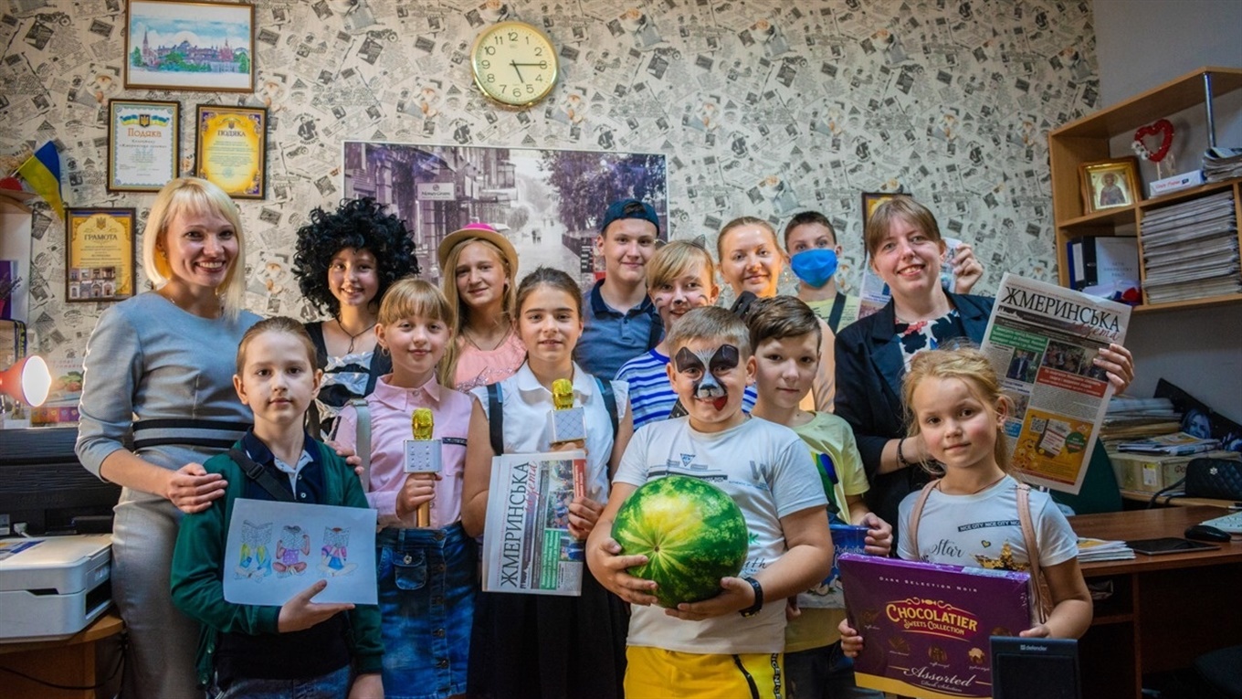 До редакції «Жмеринська газета» завітали творчі вихованці театральної студії «Дійство»: відео