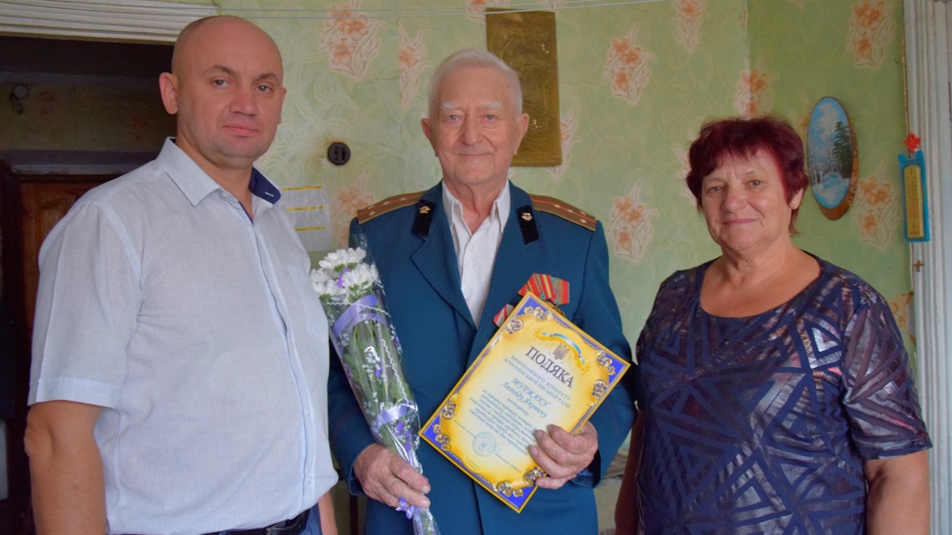 У Жмеринці з нагоди ювілею привітали сивочолих ветеранів: фоторепортаж