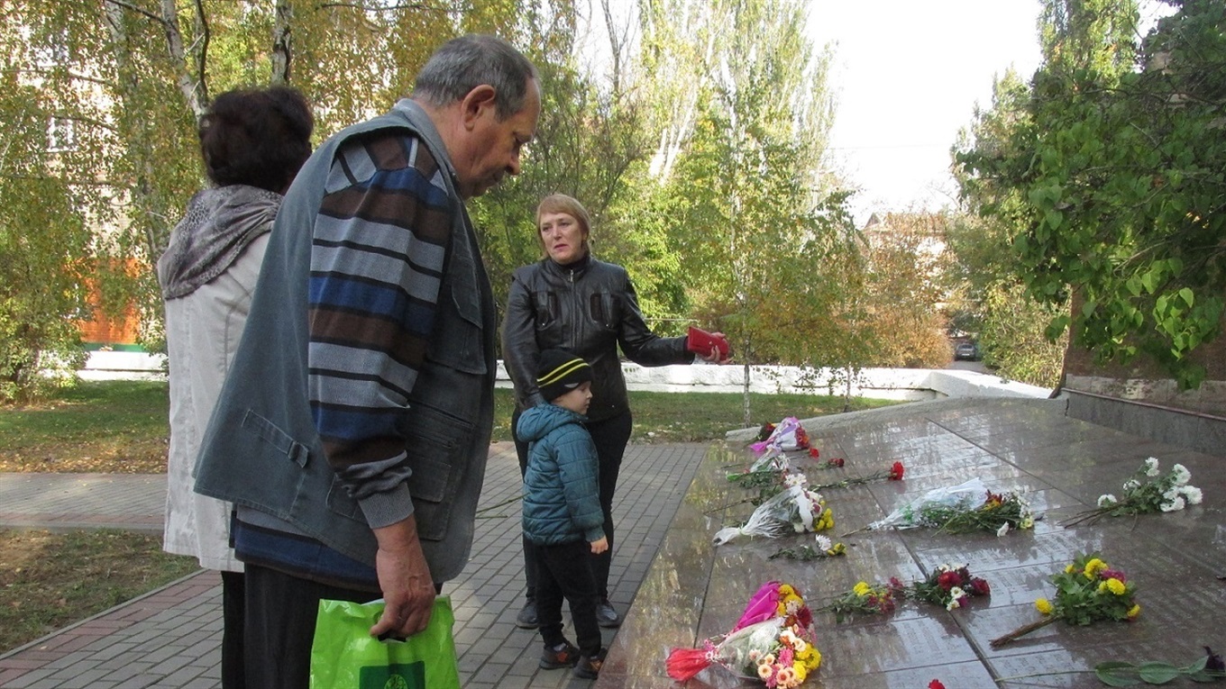 Татьяна Степанова: «38 лет ношу цветы на Братское кладбище»