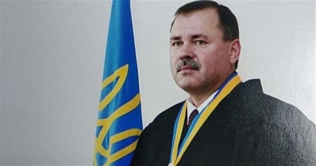 Він вершить людські долі. Історія життя южноукраїнського судді Олександра Савіна – ЮжкаNews.Сity
