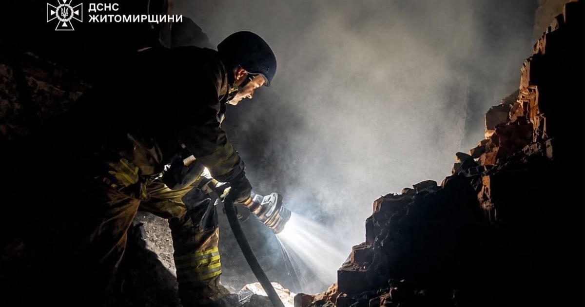 росія продовжує терор Житомирщини: пошкоджені будинки й магазин