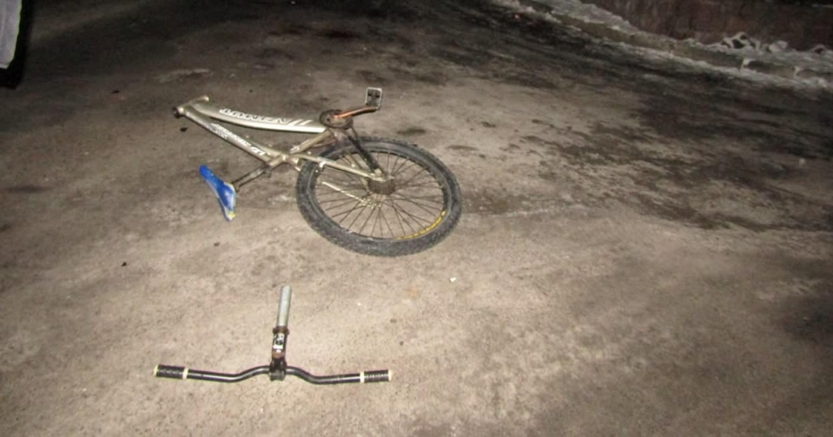 В центрі авто збило підлітка: водій втік із місця ДТП