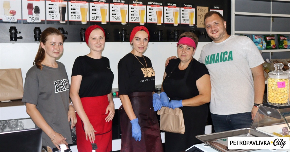«DraftBeer». Як брати з Нікополя переїхали в Новопавлівку через війну і відкрили бізнес (ВІДЕО)