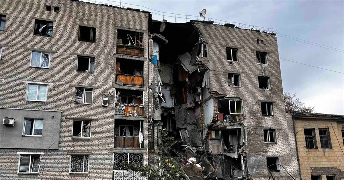 Russians staged another air attack on Bakhmut, Donetsk region: one child died, one severely injured