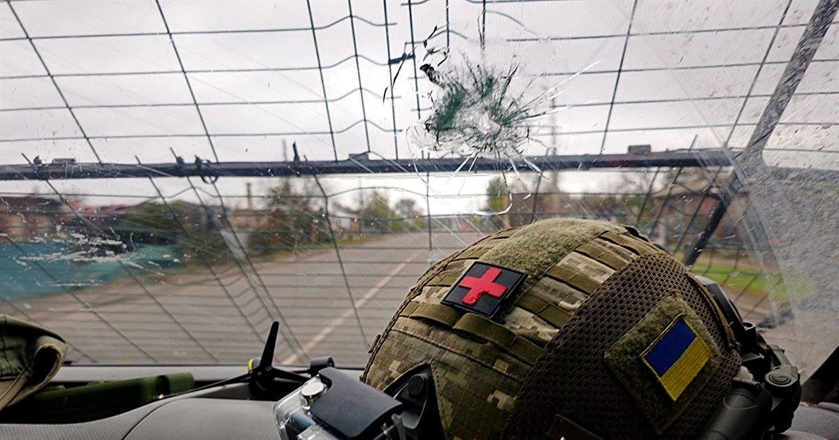 З Костянтинівки евакуювали 13-річну дівчинку. Її батьки не їхали з-під обстрілів, бо не було грошей