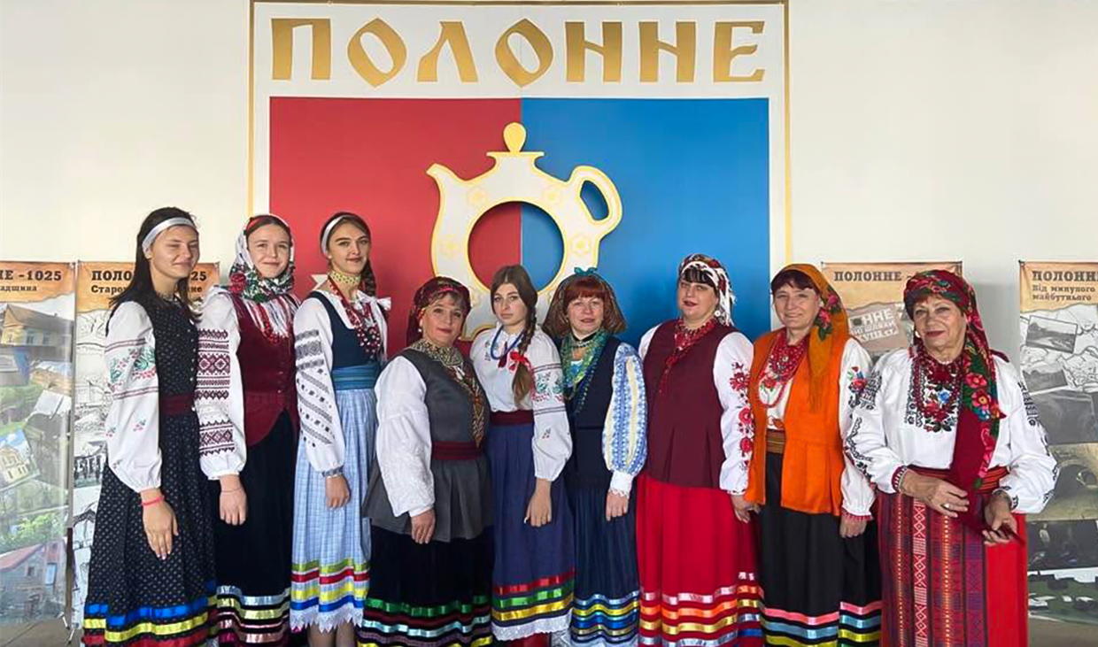 Основний склад Народного аматорського фольклорного ансамблю "Красоля", 2024 р.