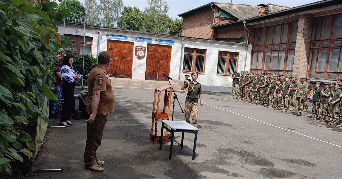 У Звягельському військовому ліцеї 10-ті класи відсвяткували Останній дзвоник: нагороди кращих